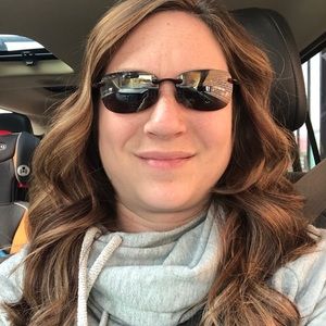 Meet your Posher, Melissa